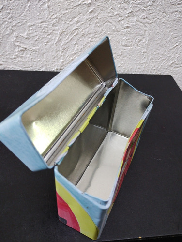Caja Metálica Promocional Saba Rongrong Mujer Bikini Piscina (Usado)
