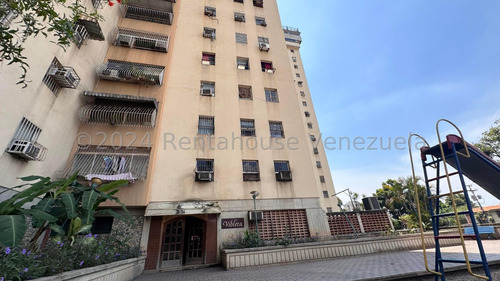 24-20970 Apartamento En Venta Urb El Centro Maracay Dperez 