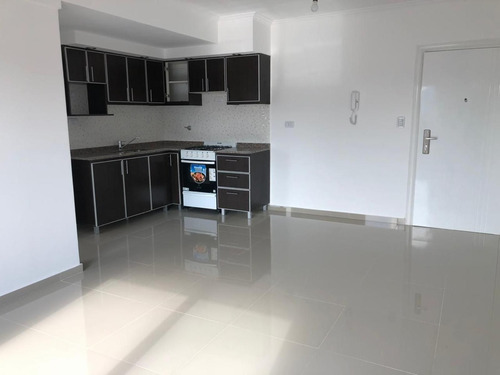 Imagen 5 de 7 de Departamento En Venta De 1 Dormitorio En San Justo