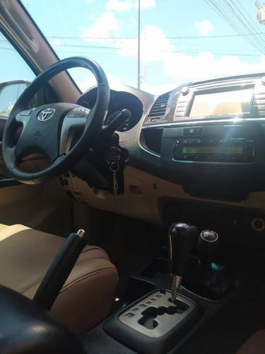 Toyota Hilux Sw4 3.0 Srv 4x4 7 Lugares 16v Turbo