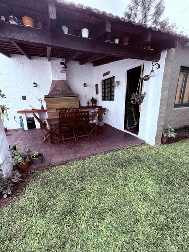 Casa Antigua A Reciclar . Dueño Directo.