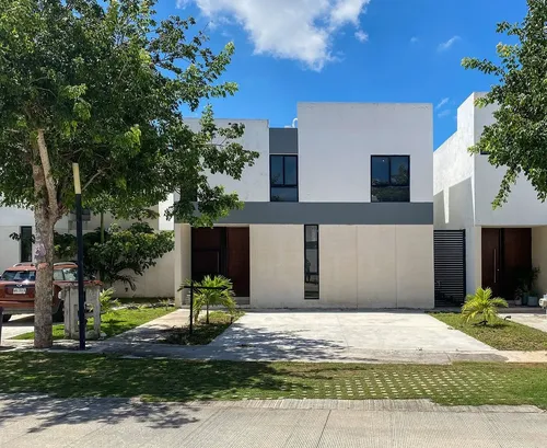 Casa(46) En Venta En Palta 152 Jardín Residencial En Cholul - foto 1
