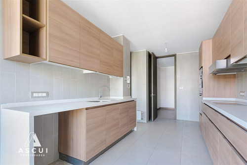 Departamento En Venta De 3 Dorm. En Lo Barnechea