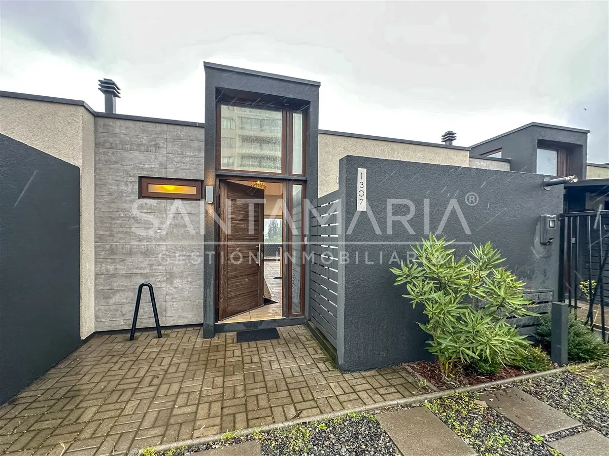 Imagen 2 de 25 de Casa En Arriendo De 3 Dorm. En Lomas San Andrés, Concepción.