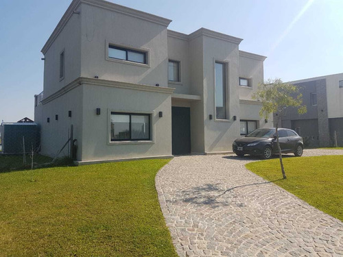 Imagen 5 de 8 de Construccion De Casas Llave En Mano U$ 850 M2