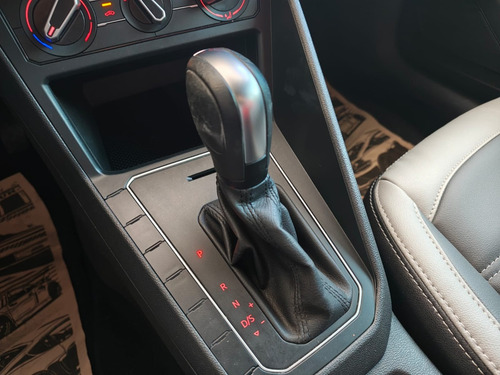 Volkswagen Virtus 1.6 flex msi automático