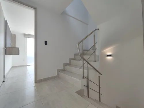 Casa En Venta En Bellavista. Cod V30490