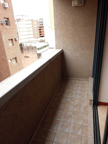Imagen 2 de 11 de Amplio Y Hermoso Depto! A Metro De Cañada!