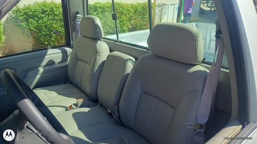 Chevrolet Silverado 4.1 Std 2p Gasolina