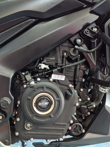 Imagen 8 de 15 de Bajaj Dominar 400 Ug 0km 12 Cuotas Sin Interes En Negro