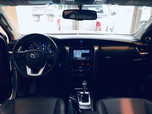 Toyota Sw4 2.8 Srx 177cv 4x4 7as At 2017