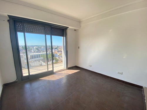 Imagen 17 de 29 de Venta Departamento 5 Ambientes La Tablada Terraza Balcon