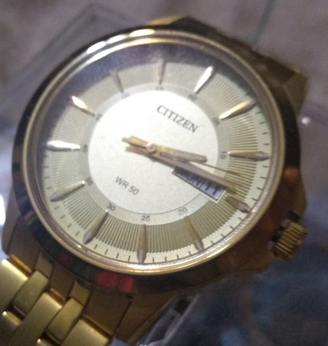 Reloj Citizen Quarzo Wr 50 Dorado 