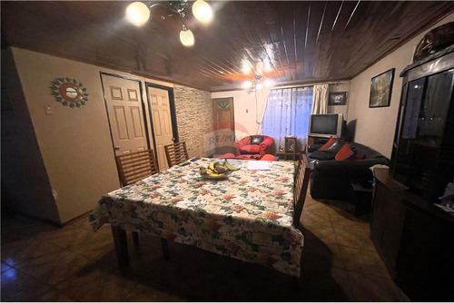 Casa En Pasaje Tanqui, Comuna De San Joaquín