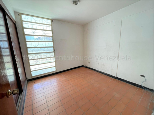 Imagen 6 de 20 de Casa Con Jardin En Venta En El Cafetal Mls#23-22476