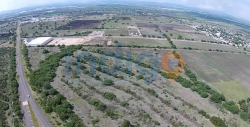 Terreno Industrial De 18.5 Has En Venta, Ideal Para Desarrollo De Bodegas. Querétaro.