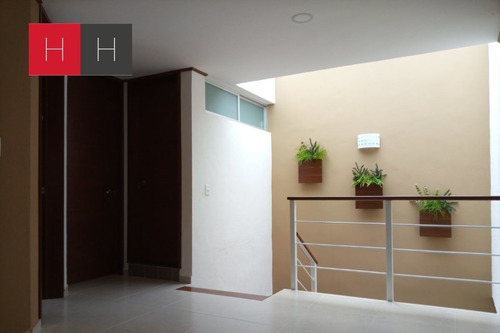 Imagen 9 de 13 de Casa En Venta En Zona Uvm