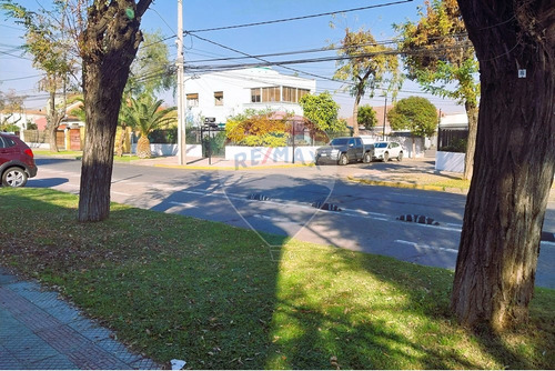 Casa En Venta Ñuñoa, 5d + 4b + 3est, Suarez Mujica