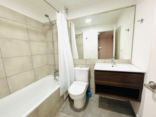 Departamento En Arriendo. Condominio Encanto De Curauma - Va
