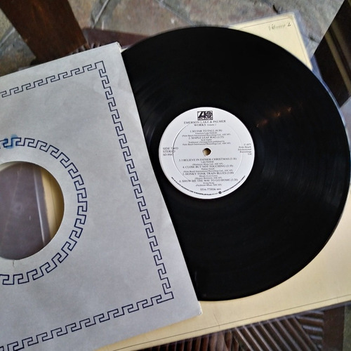 Imagen 3 de 5 de Emerson Lake And Palmer (yes King Crimson Genesis) Works V.2