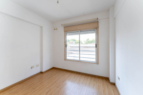Venta 2 Ambientes Balcón Parrilla Baño Y Toilette