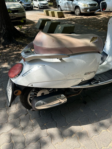 Scooter Beta Arrow Tempo 150 Blanca 32.000kms