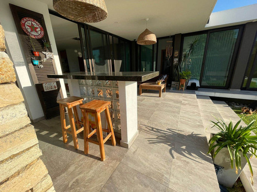 Imagen 14 de 30 de Venta Casa Al Canal Fondo Al Norte Nuevo Quilmes