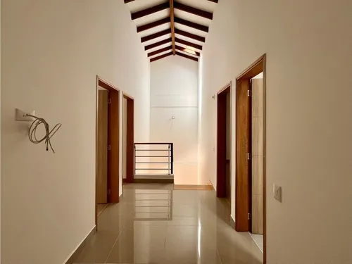 Casa Duplex En Arriendo En Unidad Abierta, A 2 Cuadras Del Parque De San Antonio