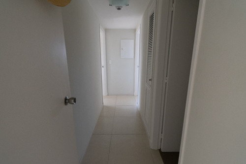 Imagen 11 de 24 de Venta Apartamento Tunquelen I, Playa Mansa Parada 7 , Punta Del Este, Vista Al Mar