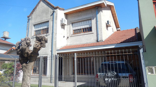 Casa 5 Ambientes En Barrio Los Cedros - Quilmes Oeste