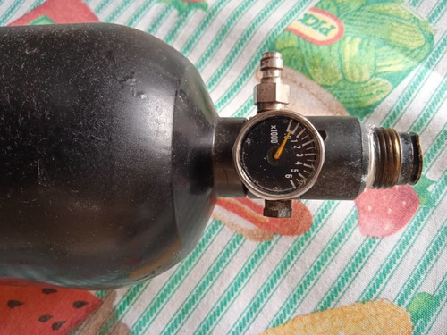 Imagen 3 de 3 de Bombona De Co2 De Paintball 3000psi