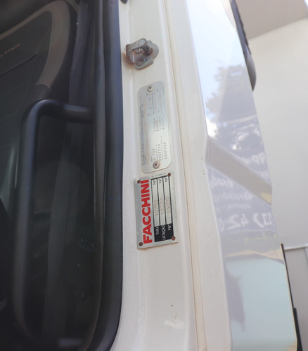 Volkswagen 26.280 - 6x4 Ano 2022 Com Cacamba Facchini 16m3