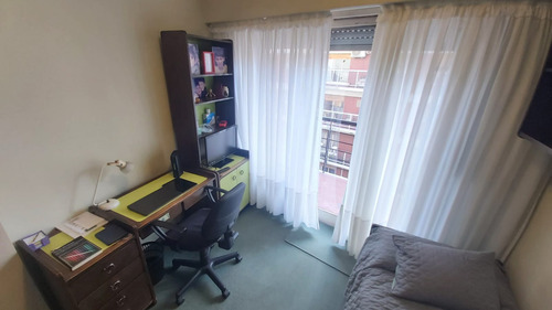 Imagen 15 de 22 de 4 Ambientes C/dependencia Frente Balcon 2 Baños Lavadero