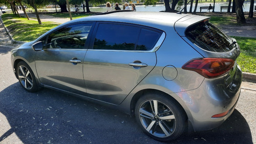 Kia Cerato Sx 2.0 Hatchback 2018 - Caja Aut 6 Velocidades