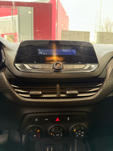 Chevrolet Onix 1.0t Ls Mt