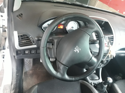 Peugeot 207 Feline