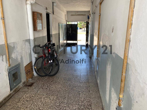 Imagen 3 de 18 de 72 E/ 29 Y 30 - Ph En Venta 1 Dormitorio Y Patio