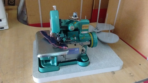 Maquina Overlock Portatil Com Motor Acoplado