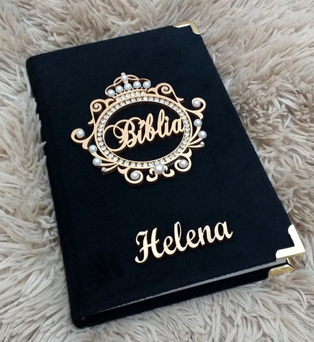 Imagem 3 de 10 de Bíblia Decorada Católica Veludo Preto Brasão Luxo