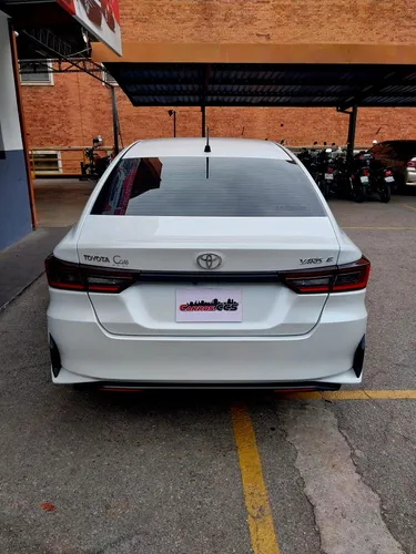 Toyota Yaris E 2024