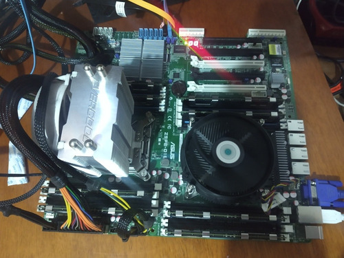 Imagem 1 de 9 de Placa Mãe Asus Zpe-d16 2 Processadores Xeon E5-2609 8gb Ddr3