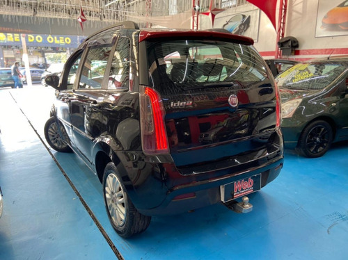 Imagem 6 de 10 de Fiat Idea Attractive 1.4 Manual Flex 2010/2011