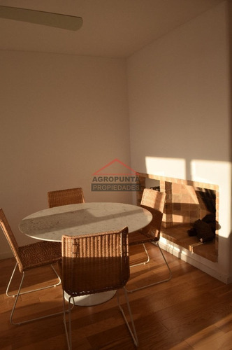 Apartamento En Peninsula, 2 Dormitorios *- Ref: 3013