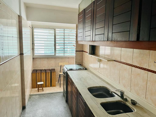Imagen 4 de 17 de Apartamento En Venta De 3 Dormitorios En Centro (ref: Vld-2980)