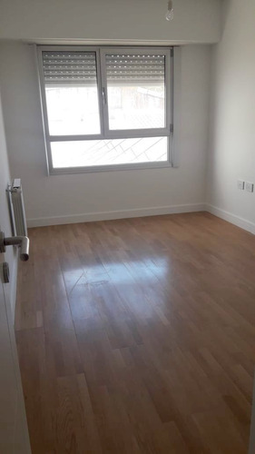 Imagen 7 de 30 de Venta / Oportunidad / Moderno Departamento 3 Amb Con Cochera Frente A Plaza España/ Mar Del Plata