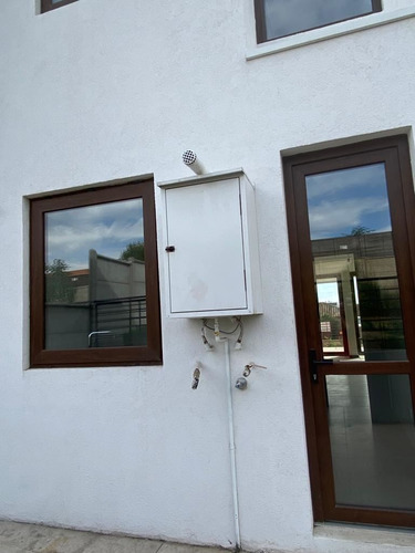 Casa En Venta De 4 Dorm. En Concón
