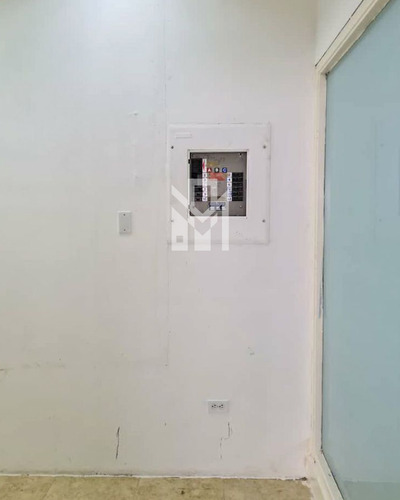 Imagen 5 de 5 de Local Comercial En Venta, Torre Colon, Puerto Ordaz