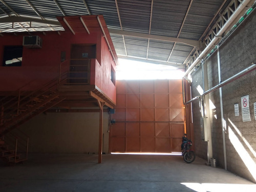Imagen 4 de 9 de En Venta Galpón Y Fondo De Comercio Fábrica De Pinturas Operativa. Guacara