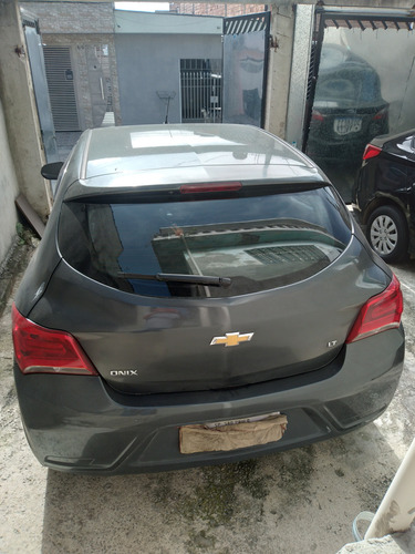 Chevrolet Onix 1.0 Lt 5p