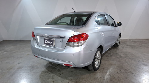 Dodge Attitude 1.2 Sxt At